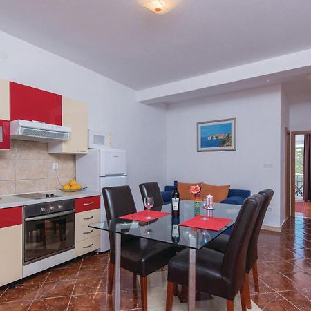 Gorgeous Apartment In Dubrava With Kitchen Kültér fotó